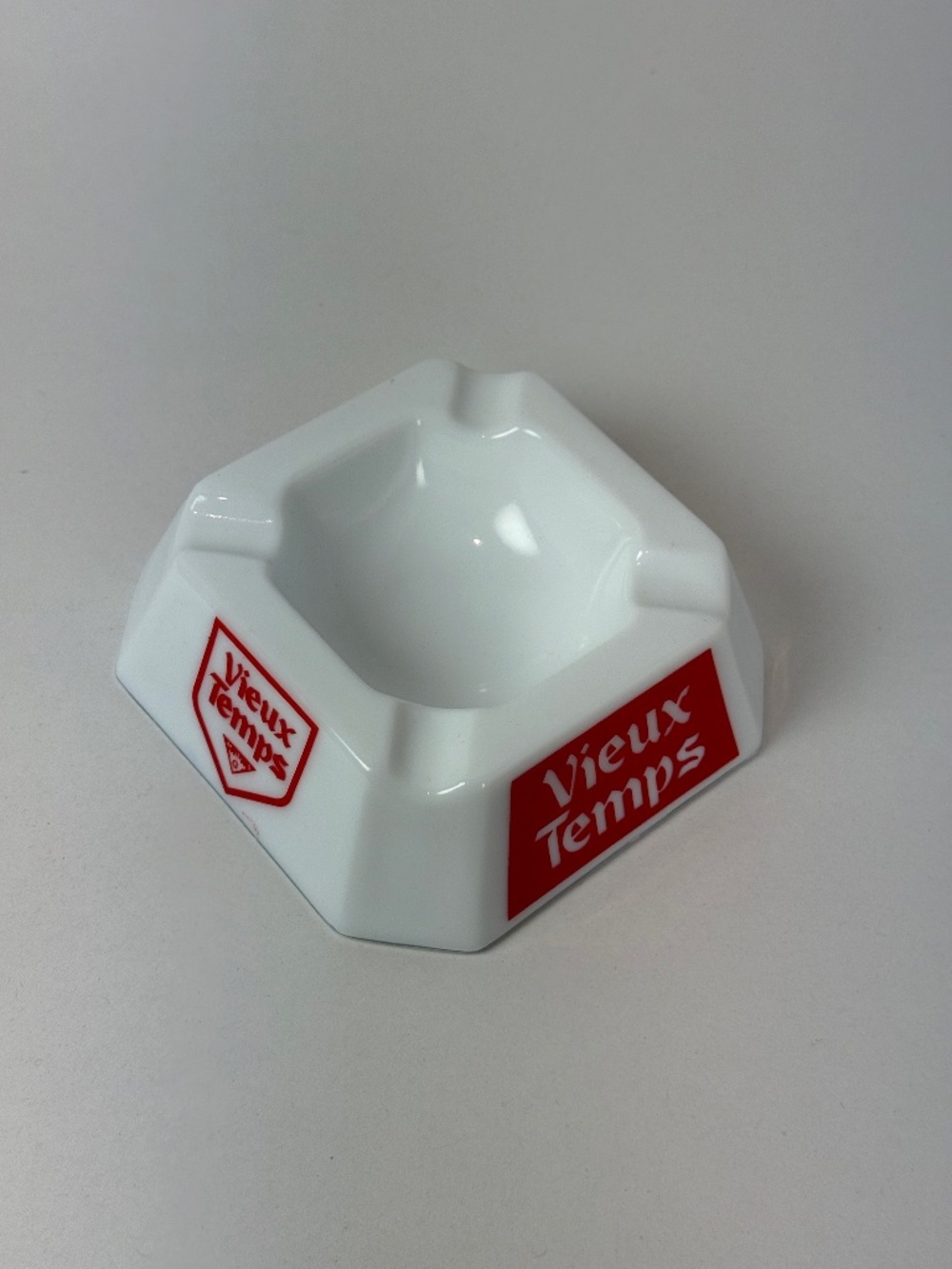 Vintage Ashtray in perfect condition